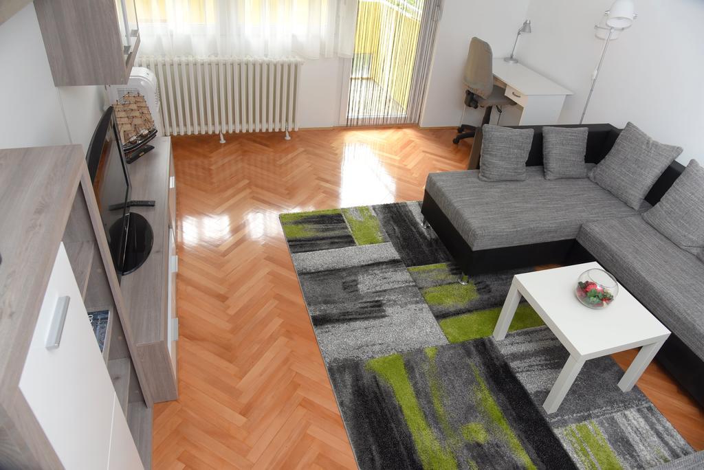 Apartmani Vedmar ザグレブ エクステリア 写真